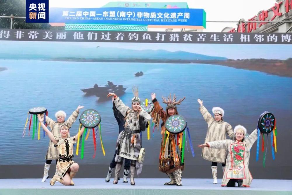 传统非遗潮玩荟萃！第二届中国—东盟（南宁）非物质文化遗产周活动启幕(图3)