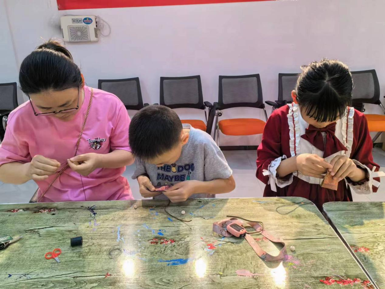 佛祖岭街道大舒社区举办“粽”情端午特色活动(图1)