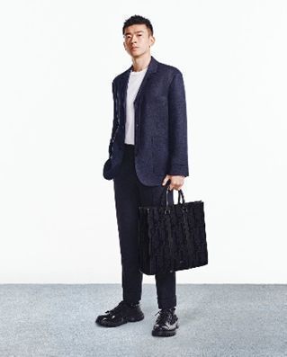 剪裁考究搭配经典设计迪奥西服展现品牌品牌标志性元素(图14)