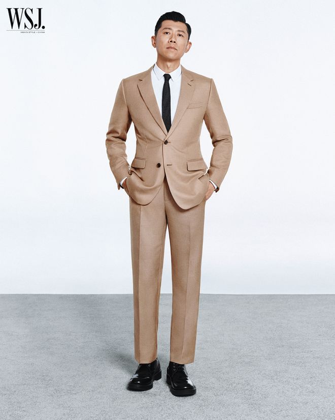 剪裁考究搭配经典设计迪奥西服展现品牌品牌标志性元素(图6)