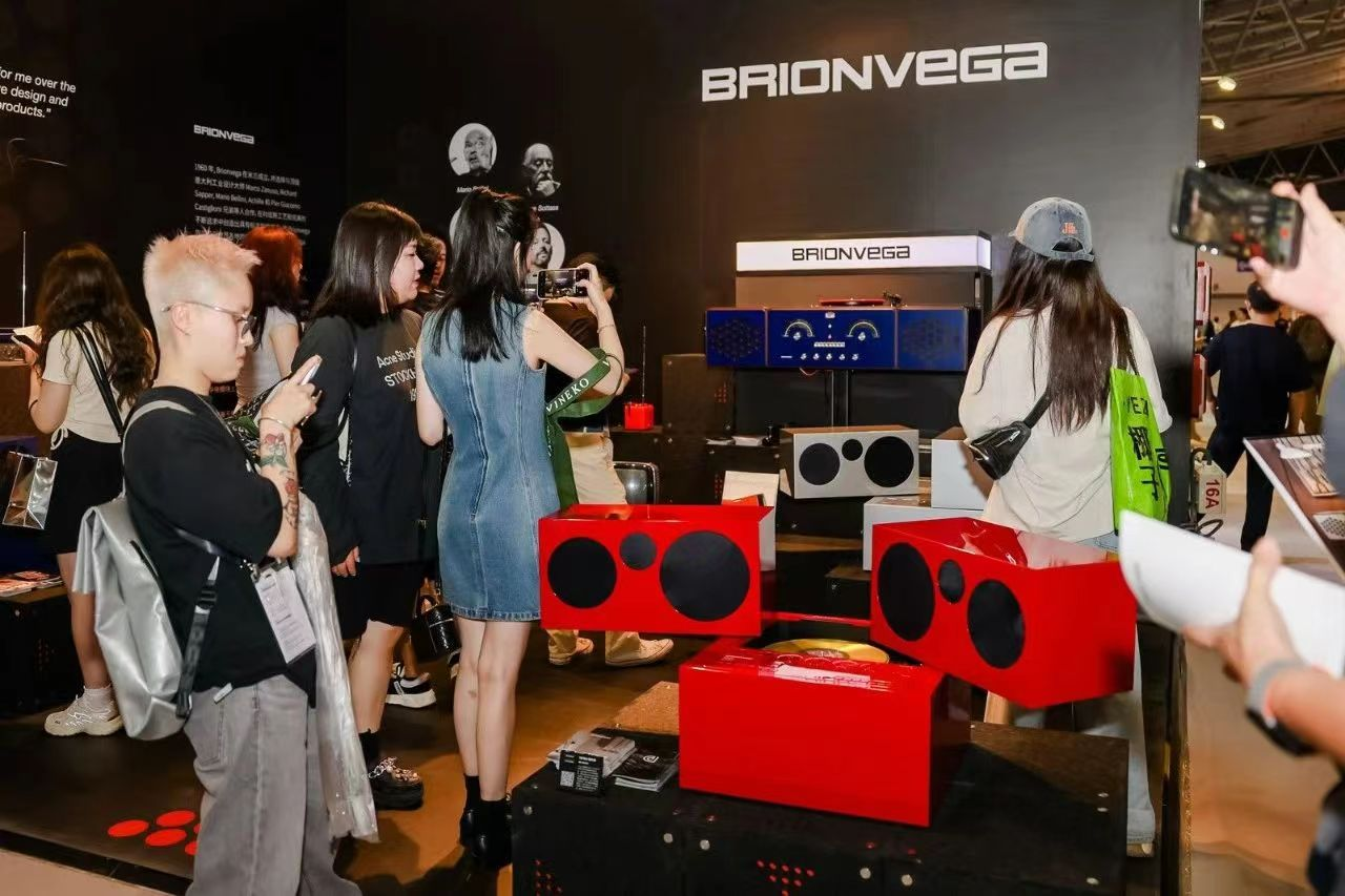 设计上海2024：drivepro与Brionvega共创音响美学新纪元(图2)