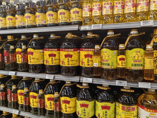 食用油运输过程中涉嫌“煤油混装”多家商超未销售涉事品牌食用油(图4)