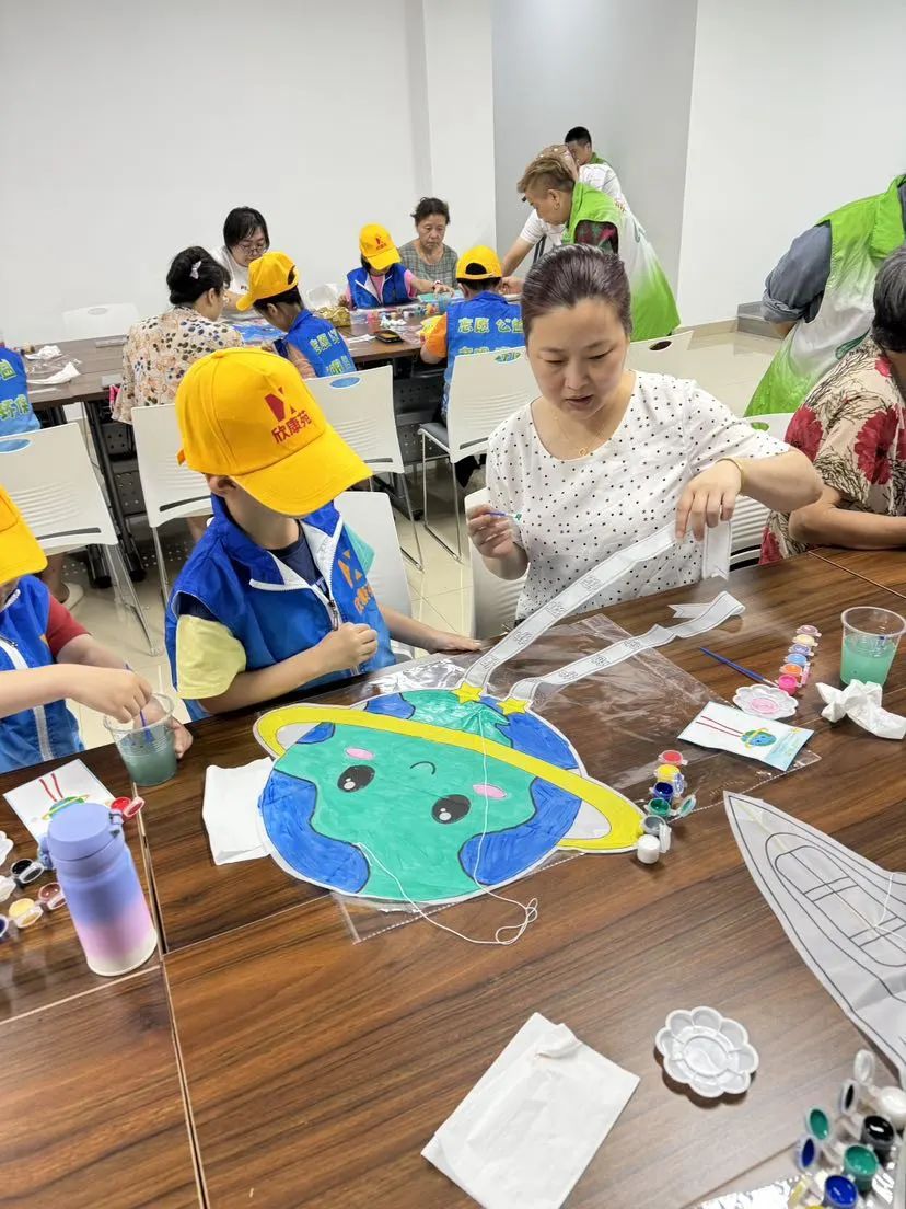 丰富青少年暑期生活！宝山这里开展纸鸢制作活动(图2)