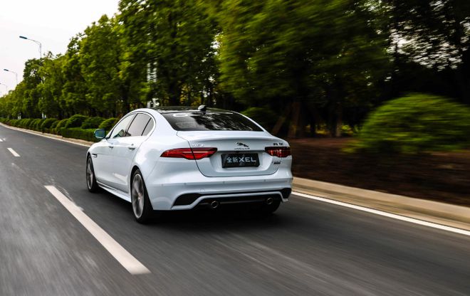 豪华品牌20万级中型轿车价格上涨后还剩下哪些选择？(图6)