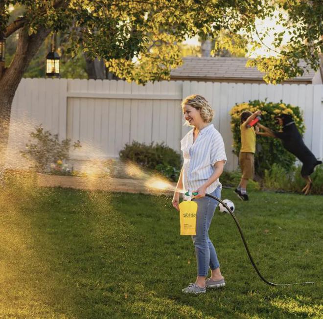 草坪护理品牌业绩爆了！新锐品牌如何花小钱撬动大销量？(图1)