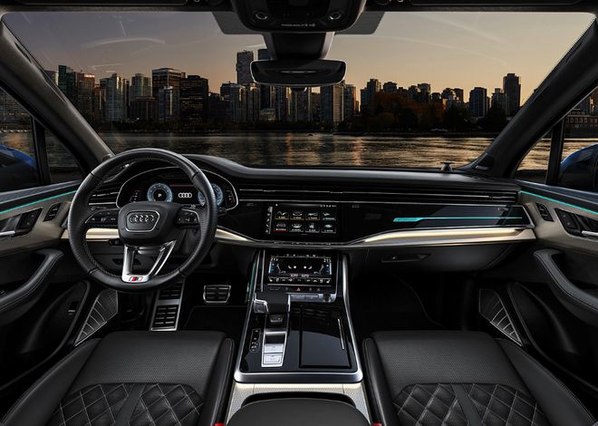 德系双旗舰对比：全新奥迪Q7面对大众途锐选品牌还是性价比？(图2)