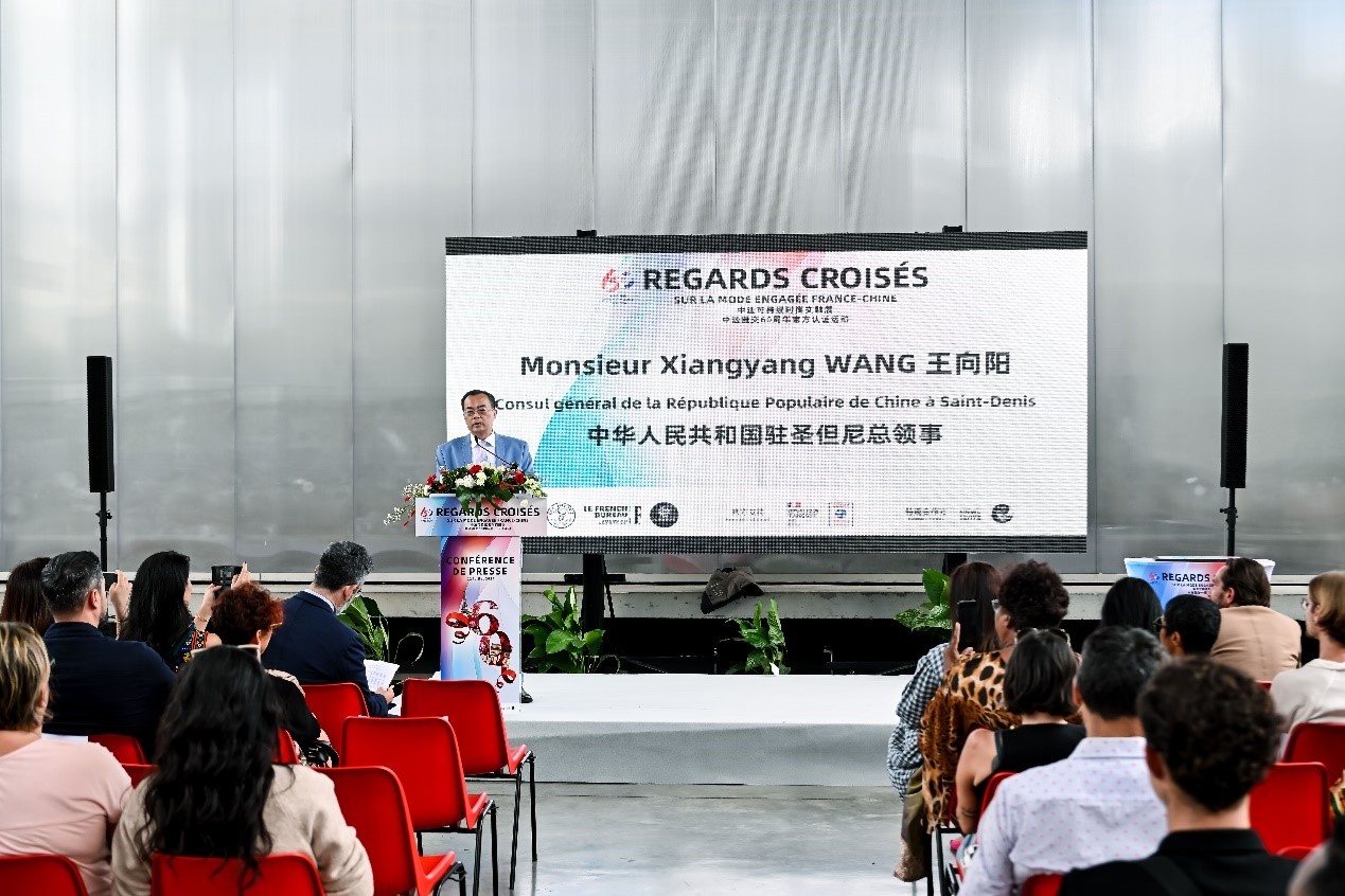 中法建交60年时尚活动中国厨电品牌华帝惊艳亮相法国！(图2)