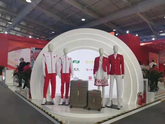 巴黎奥运会｜专访：“衣”脉相承——奥运服装设计中的科学和艺术(图6)