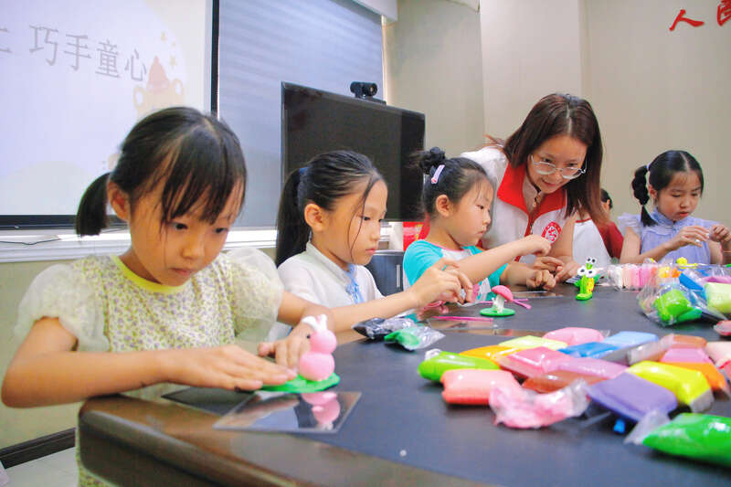 重庆万盛：家校社携手开展“放下手机健康成长”主题活动(图2)