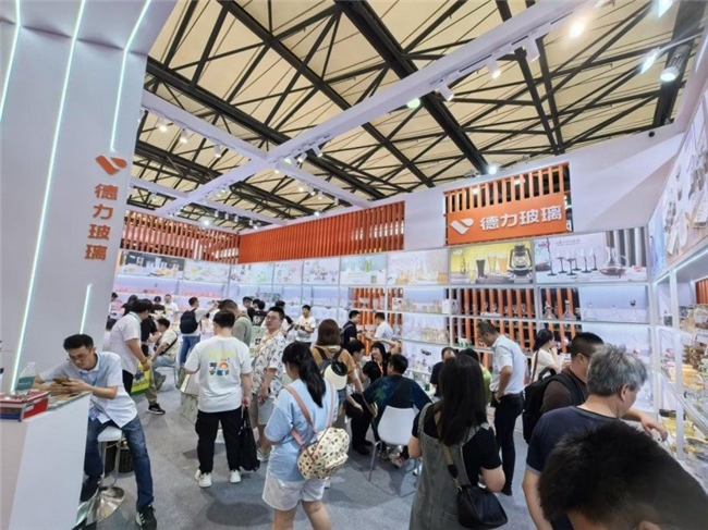 德力玻璃闪耀上海百货会：产品备受瞩目品牌赢得喝彩(图1)