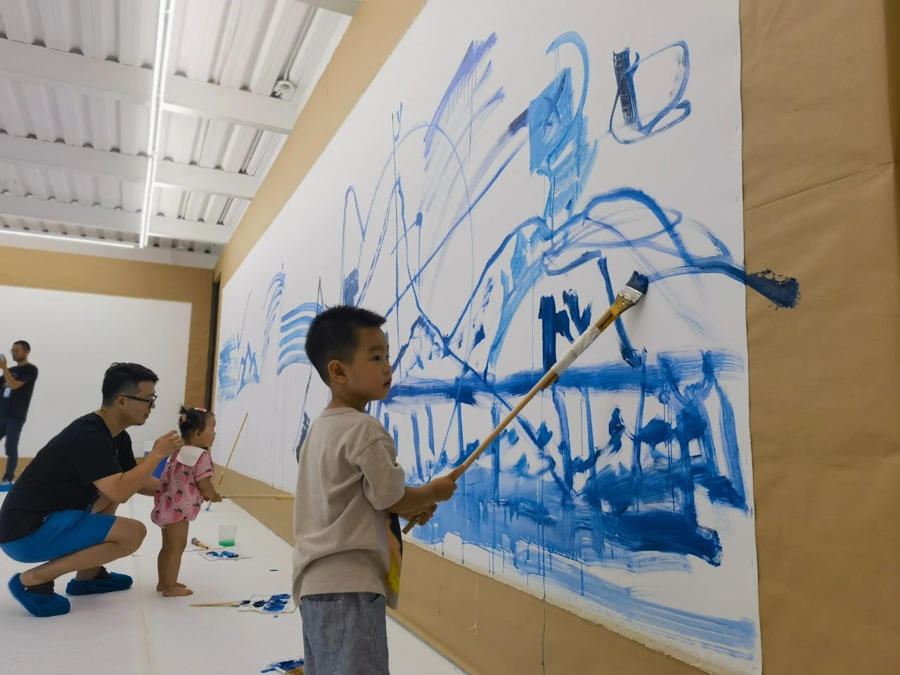 “与艺术家共享一块画布”活动在天津棉3创意街区启动(图1)