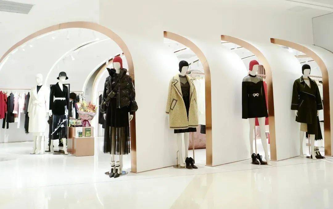 2023年盘点100余中国时尚设计师品牌｜iziRetail热点(图119)