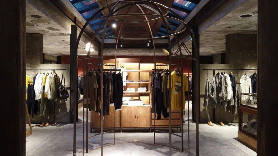 2023年盘点100余中国时尚设计师品牌｜iziRetail热点(图131)