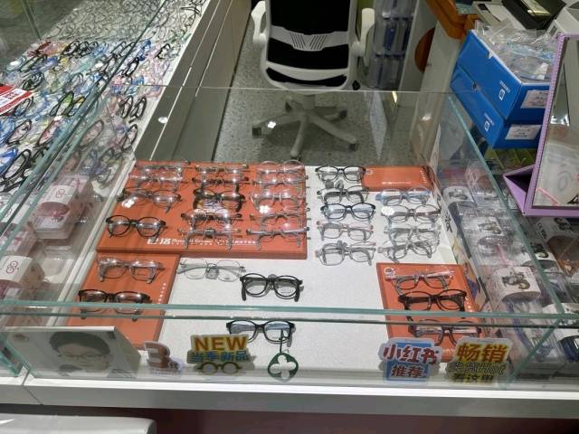 注重原创设计中国眼镜品牌“抱团出海”(图3)