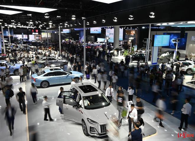 1亿元汽车消费奖励将与成都车展同步“亮相”！有汽车品牌外地抽人增援销售(图2)