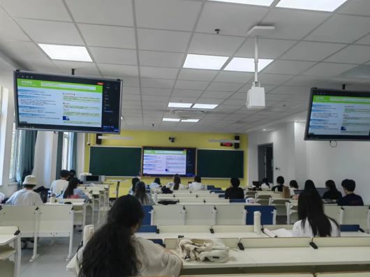 秋果酒店走进浙大城院金旗奖业界导师高校开讲品牌营销课程(图2)