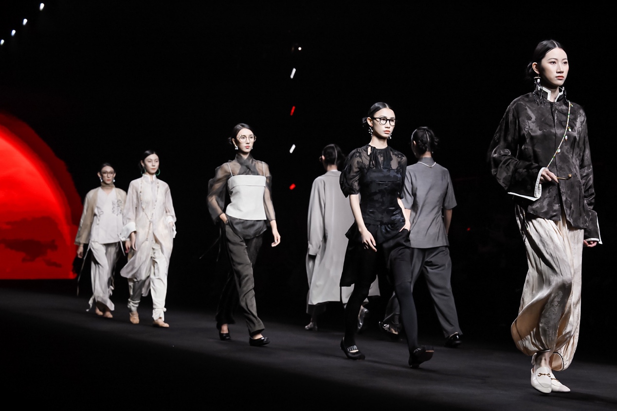 助力设计新生代成长共建湾区时尚行业生态圈大湾区：时尚融合2024广州站圆满收官(图3)