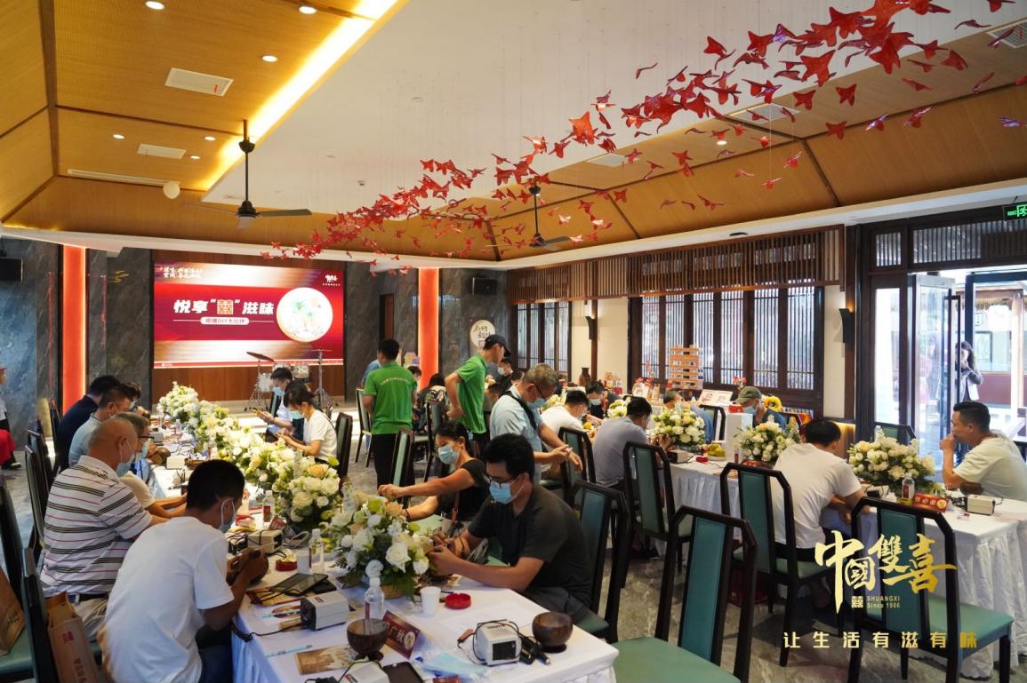 拥抱消费守正创新：百年民族品牌的营销IP化之路(图2)