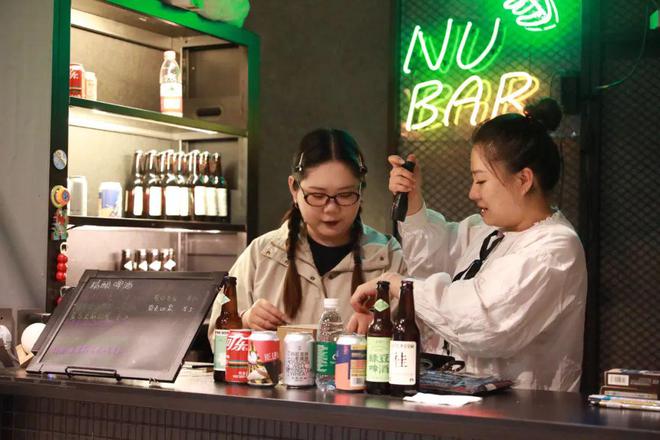 好“新鲜”的职业！揭秘青羊劳动者的“新”事→(图7)
