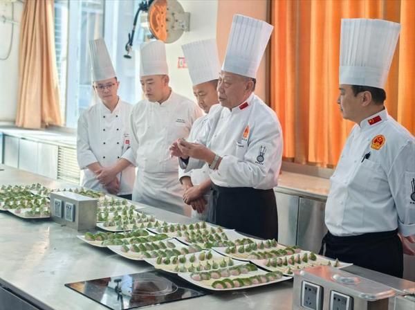 2025世界品牌莫干山大会李锦记希望厨师项目入选“中国品牌优秀典型案例”(图4)