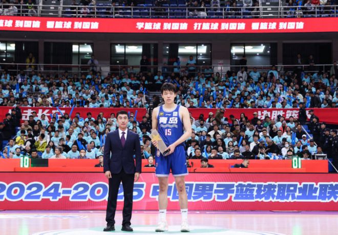 王睿泽36+6三分青岛大胜1-0浙江杨瀚森17分刘维伟吃T(图2)