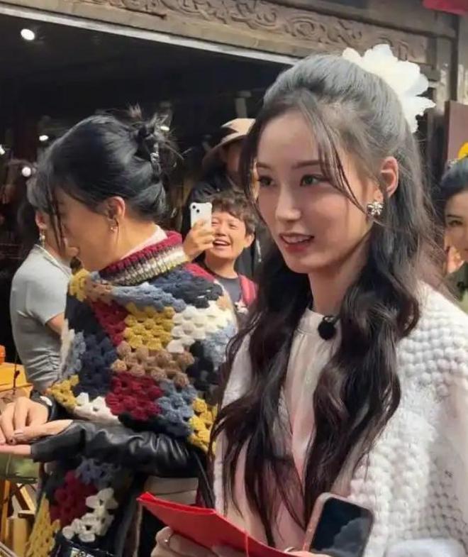 明星生图“不忍直视”！郑乃馨像妖怪鹿晗“星味全无”！(图12)