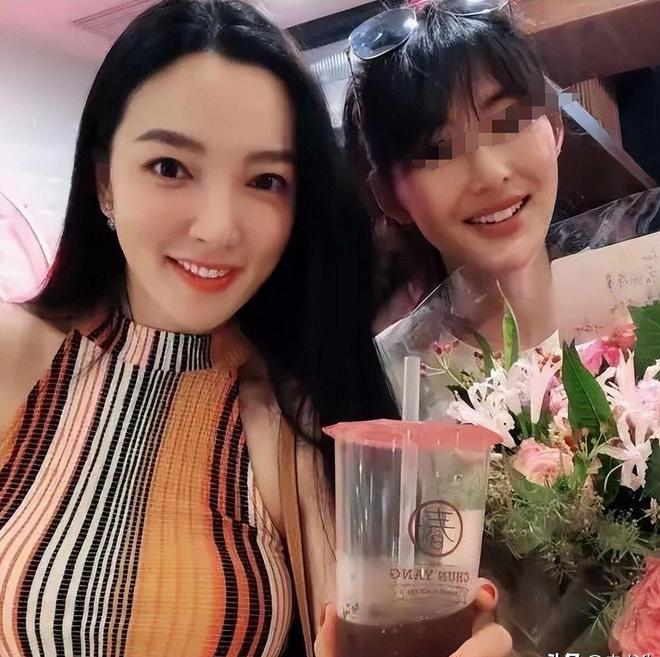 王励勤妻子原来就是她！怪不得能成国乒当家人颜值不输内娱女星(图14)