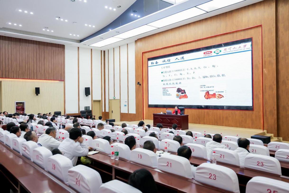 伊利金领冠荣获“2025中国上市公司经典品牌案例”以公益行动书写品牌温暖(图3)