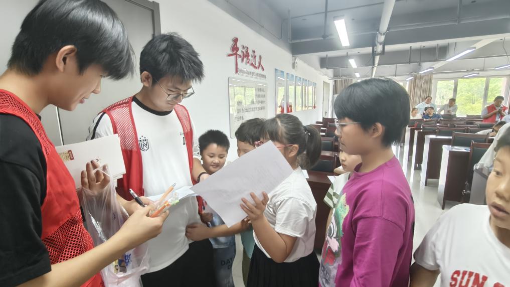 脚步丈量乡土爱心助力成长——安徽理工大学机电工程学院开展暑期“三下乡”社会实践活动(图4)