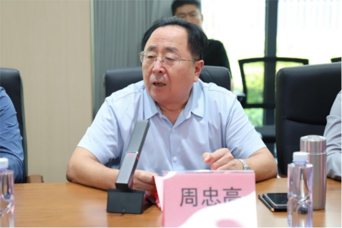 大众财经汇客厅丨业界专家泉城“论剑”共探主流媒体“赋能力”(图2)