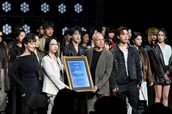 UR加速全球布局海外门店数量突破20家(图1)