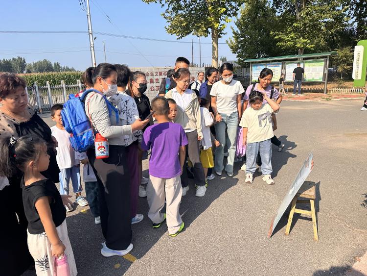 资助育人筑梦成长——桓台县田庄小学学生资助政策宣传活动(图2)