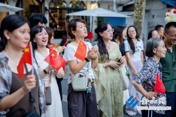 润州国庆系列文化活动点亮城市生活(图2)