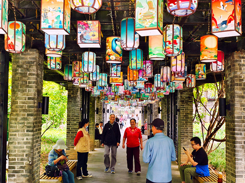 西城区中秋游园会点亮月坛公园光影互动展现文商旅融合新图景(图3)