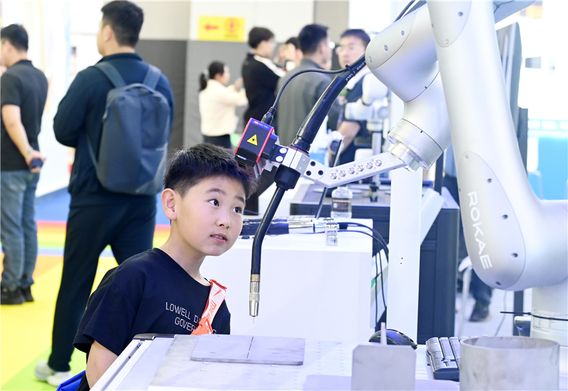 2025河北国际工业设计周活动观察：全球智慧赋能未来智造(图1)