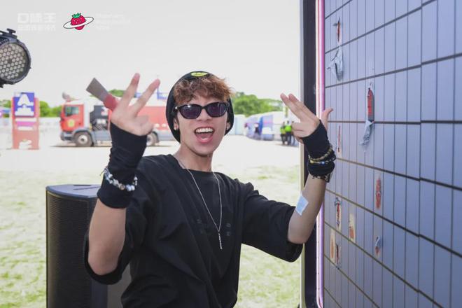 口味王草莓音乐节营销范本：如何用“秒来劲”重构品牌年轻化对话(图5)