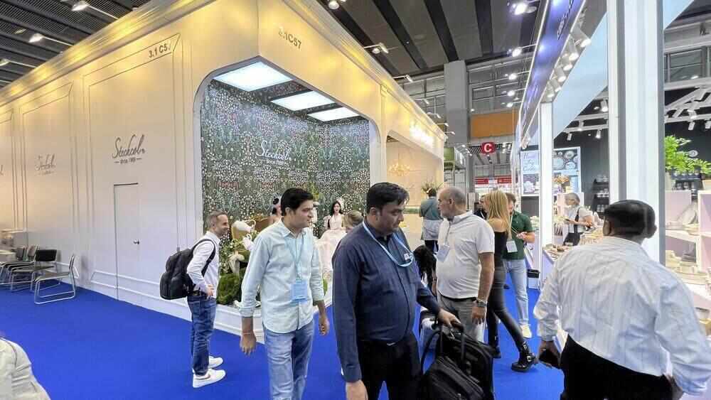 独家专访|广交会上的陶瓷创二代:做一个百年的中国陶瓷品牌(图1)