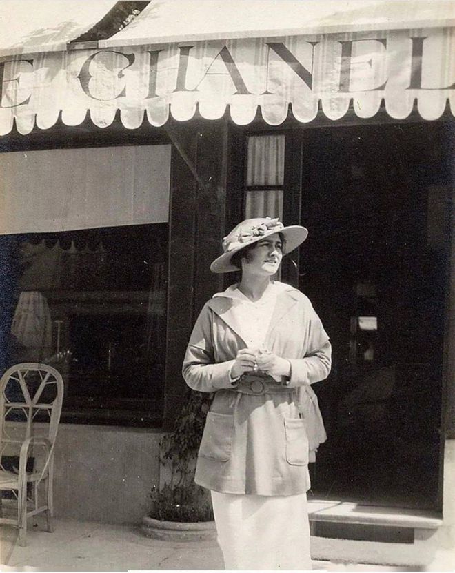 奇正品牌策划视角：深度拆解香奈儿品牌故事化营销背后逻辑(图2)