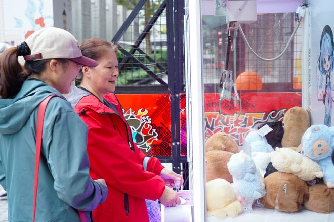 “历博雅韵·银龄暖东”：南京东路街道敬老月主题活动(图6)