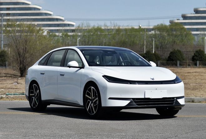 撕碎模仿者标签11月自主品牌新车用设计硬刚全球(图2)