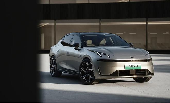 领克凭啥受欢迎？颠覆性设计语言与独特品牌文化是关键(图2)