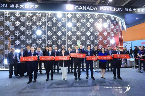 萨瓦瑞亚携Freecurve座椅电梯首展广州设计周引领居家移动生活新体验(图1)