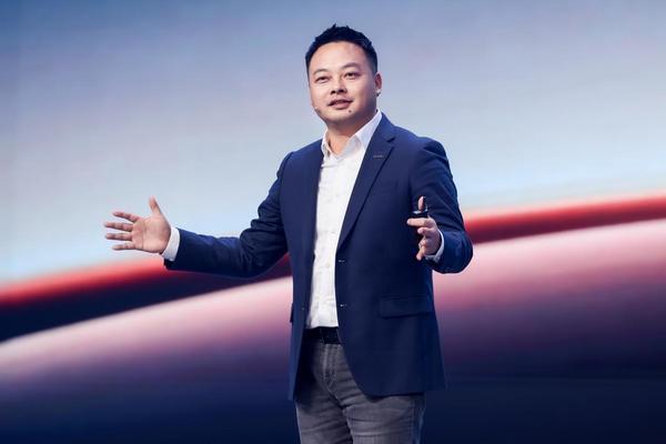 星途品牌之夜开启30时代迈向全球性能豪华品牌创新者(图3)