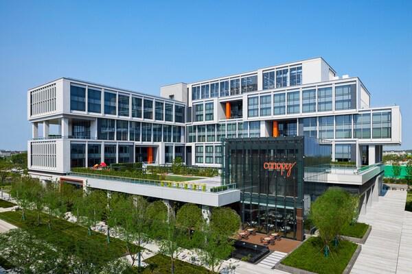 希尔顿集团生活方式品牌酒店申城首秀打造当代文化赋能的潮流住宿新体验(图1)