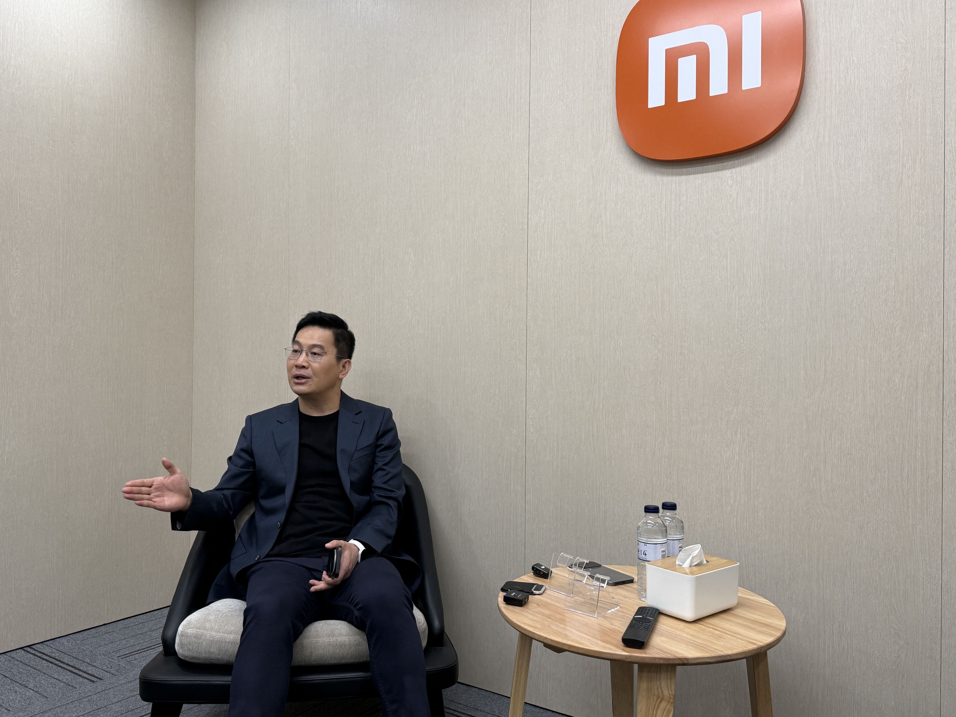 小米卢伟冰：正快速推进海外高端化本轮内存涨价前所未有(图1)